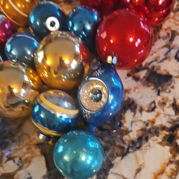 Set of 26 Vintage Shiny Brite Festive Multicolor Christmas Ornament Collection - Picture 4 of 13